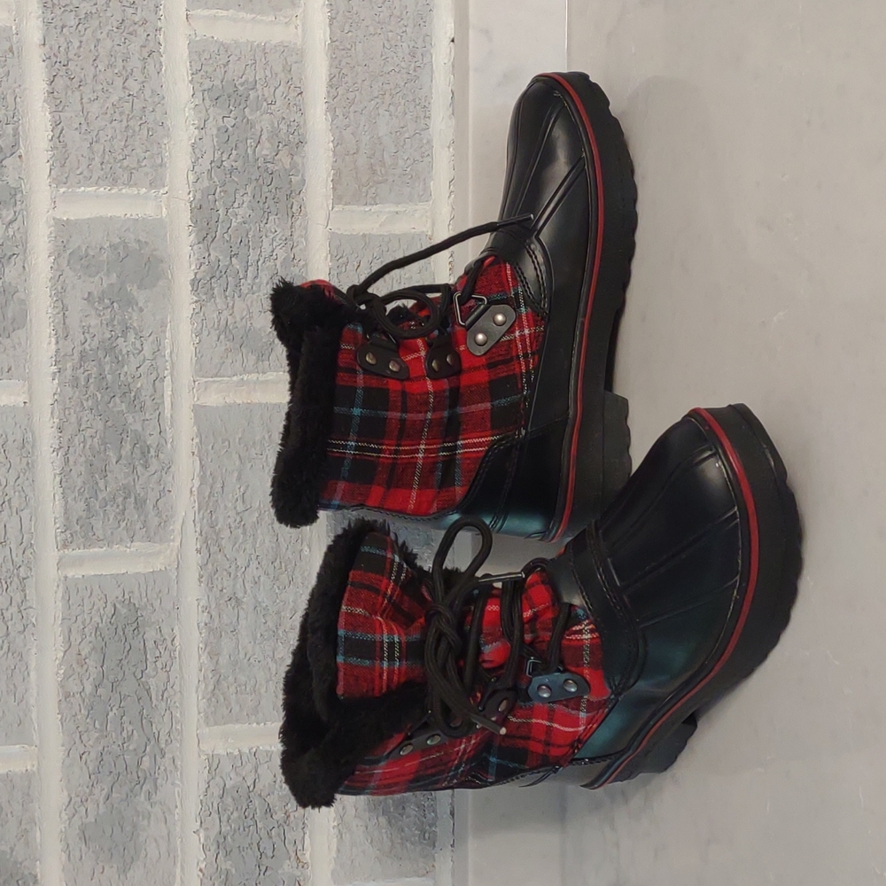 Bass-Skeeter Women's Black & Red Plaid Snow Winter Boots Faux Fur Lining Size 7